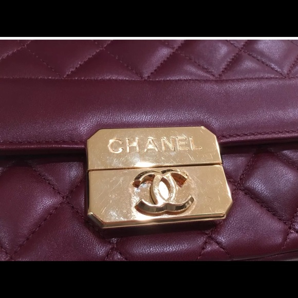 CHANEL SAC RABAT UNI ROUGE GOLD QUILTED FLAP BOY - Picture 3 of 6